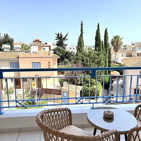 H&O Golden Sun Suite Paphos 外观 照片