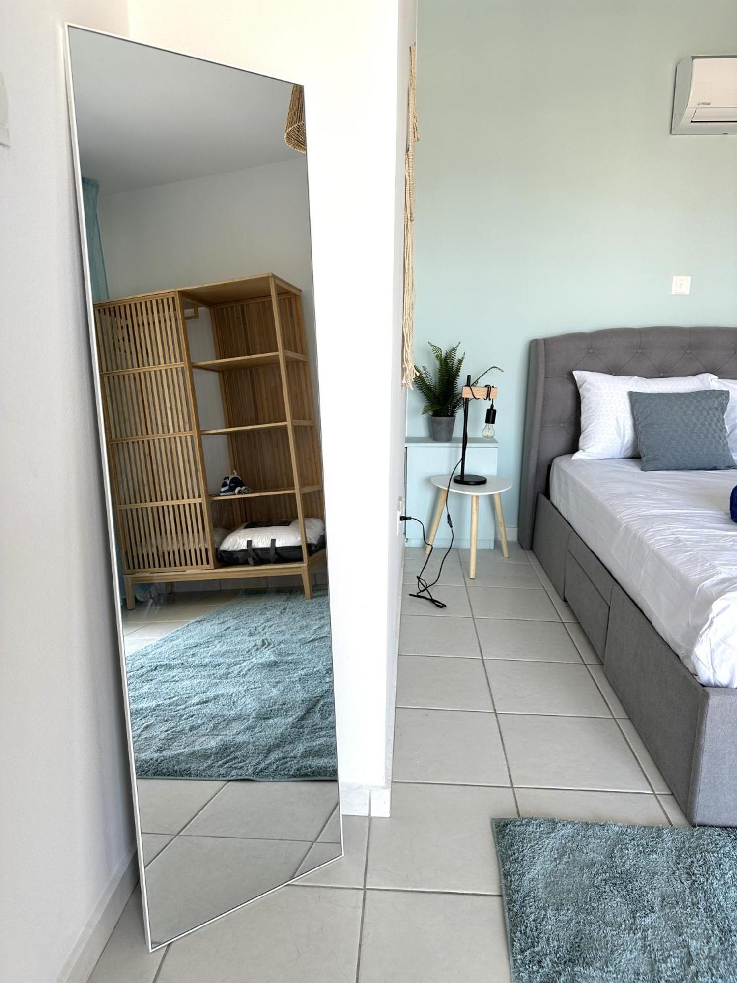 H&O Golden Sun Suite Paphos 外观 照片