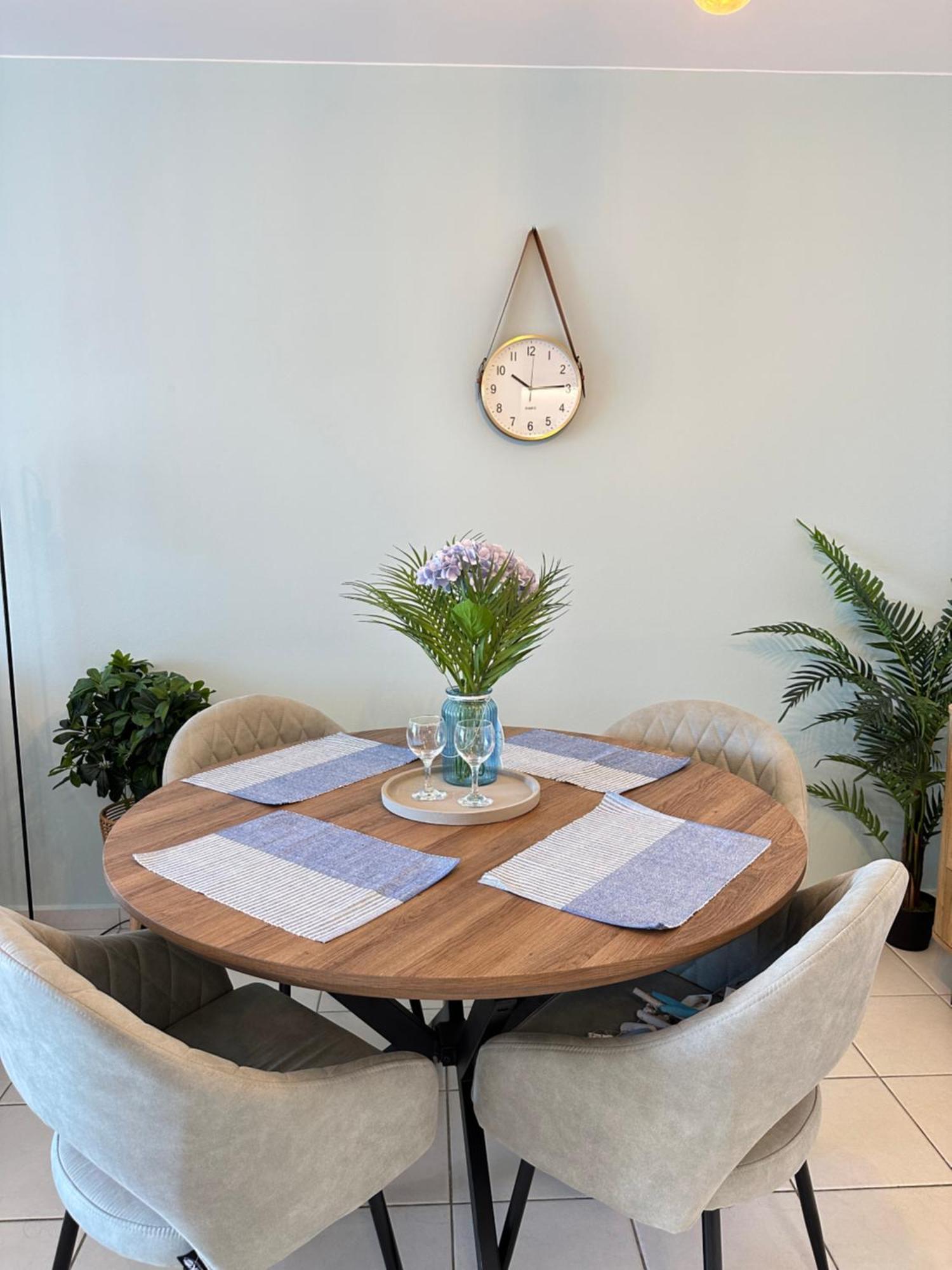 H&O Golden Sun Suite Paphos 外观 照片